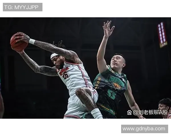 广东队活跃备战！奎因心境大好 崔永熙露脸 王少杰归队